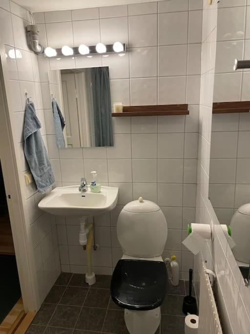 Egen Laegenhet Pa Soedermalm Naera Centrum Sundsvall Kültér fotó